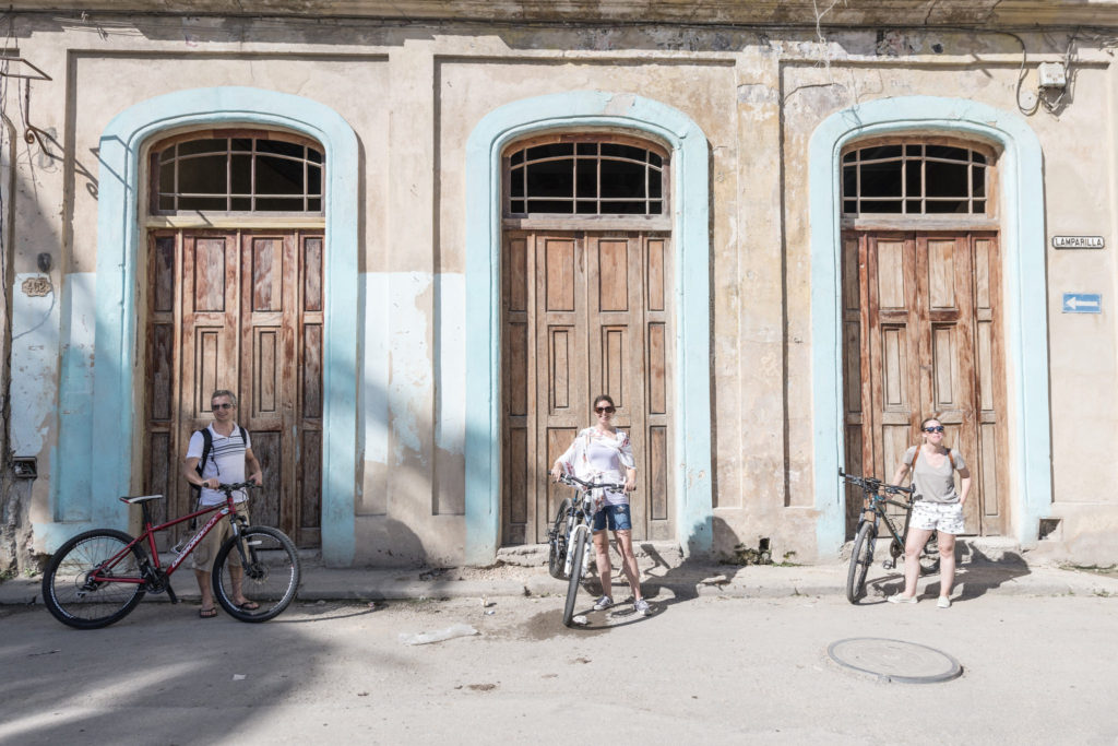 Threes doors havana bike tour citykleta cuba old town bicycle