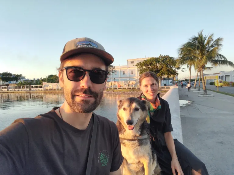 Alejandro, Celine y Scotty llegan a Cienfuegos